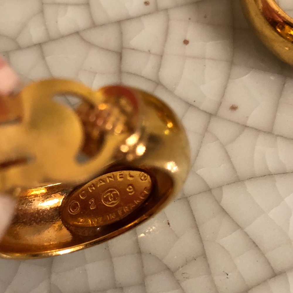 24k gold plated CHANEL earrings ✨